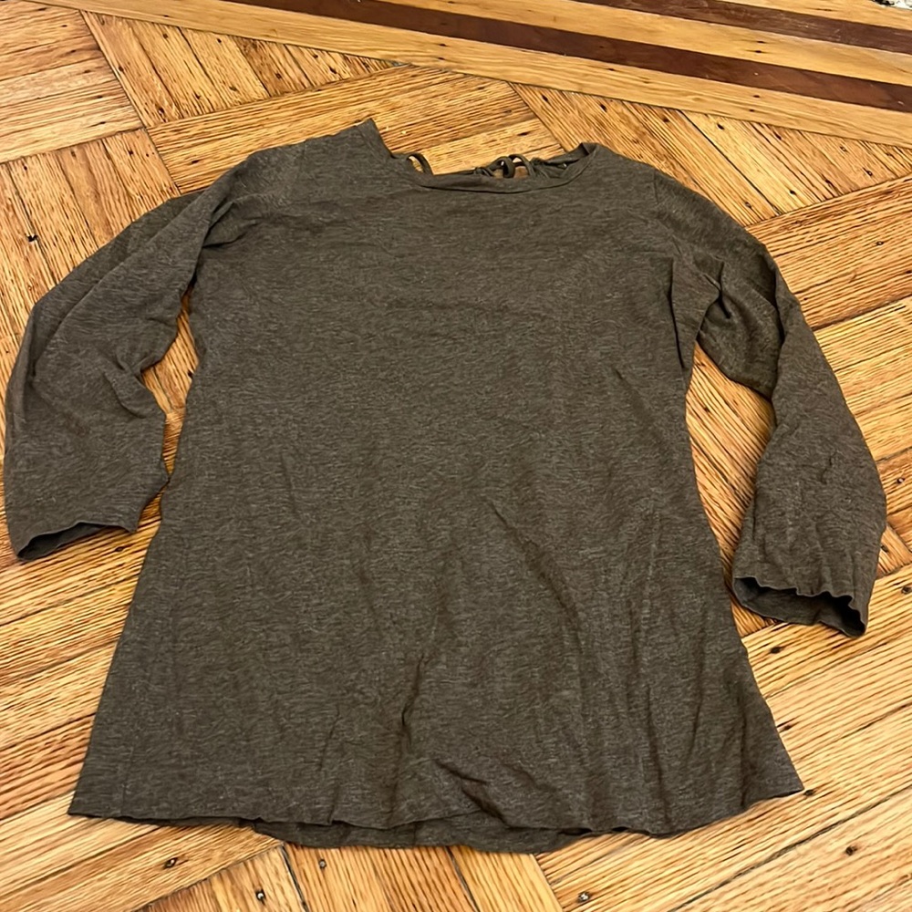 Theory brown /olive  short with tie back